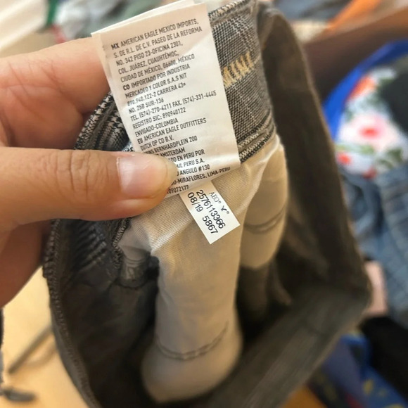 American Eagle High Rise Houndstooth Mini Skirt - Picture 4 of 5